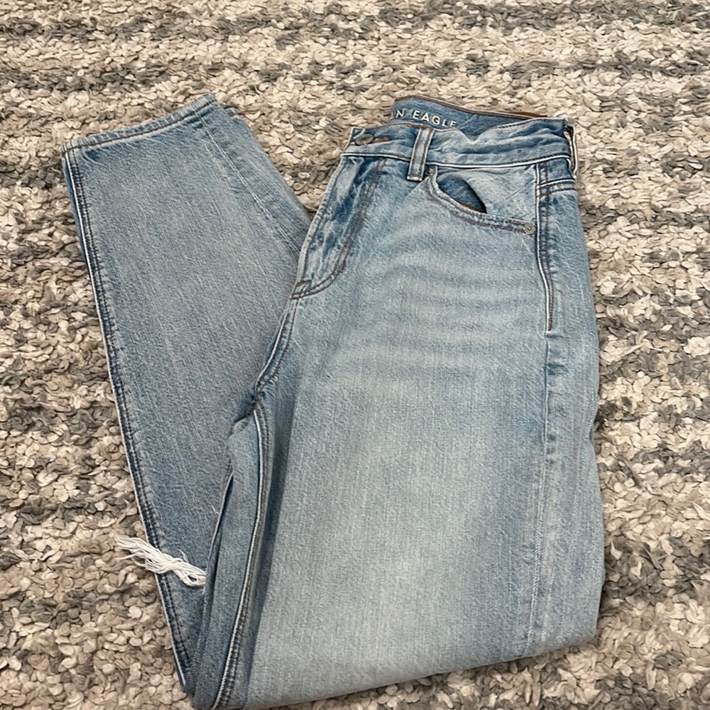 Light wash Jeans.